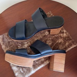 Tory Burch Platform Sandals Leather Navy Hippie